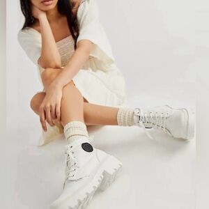 Palladium Boot Pallabase Twill White Heel Canvas Womens Size 11 Star White New